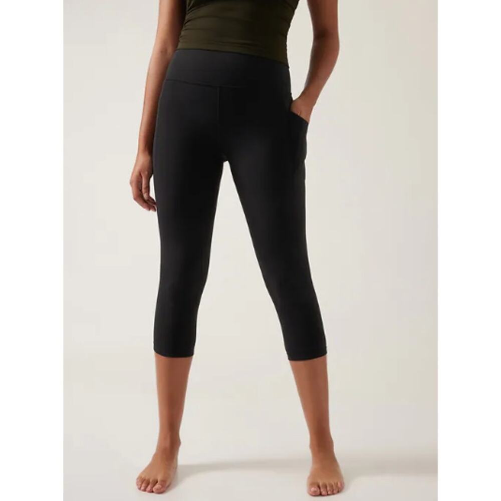 Athleta LP black Salutation Stash Pocket II Capri legging tight pant gym fitness - Picture 1 of 7